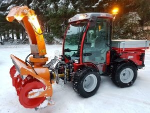 Снегоуборочный трактор Antonio Carraro TTR4400 HST