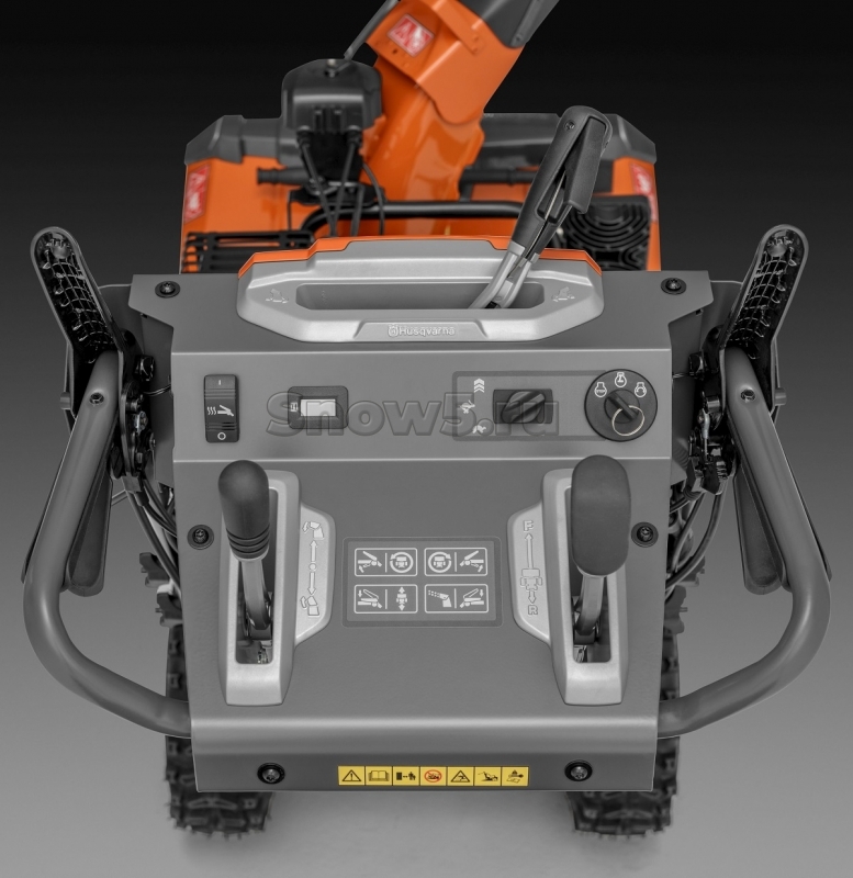 Снегоуборщик бензиновый Husqvarna ST 424T